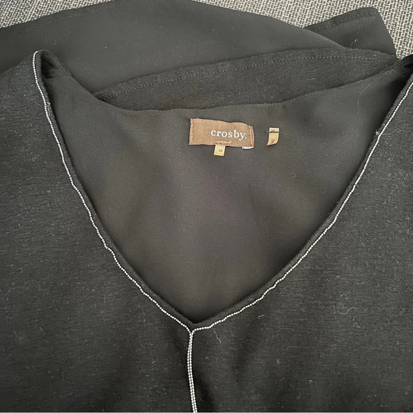 Crosby Sleeveless Black Linen Top Silver Chain Design at Neckline Size M in EUC - Picture 5 of 7